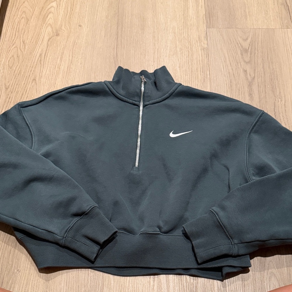 Nike Emerald Crop Pullover